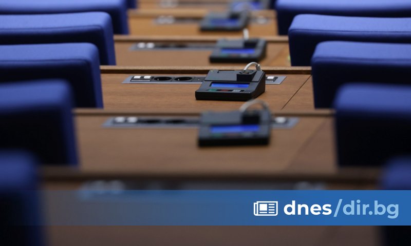 Парламентът закри работната седмица без да проведе нито едно пленарно