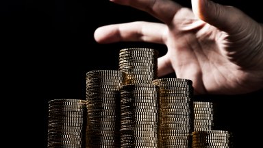 В глобалната класация на милиардерите на Форбс публикувана във вторник