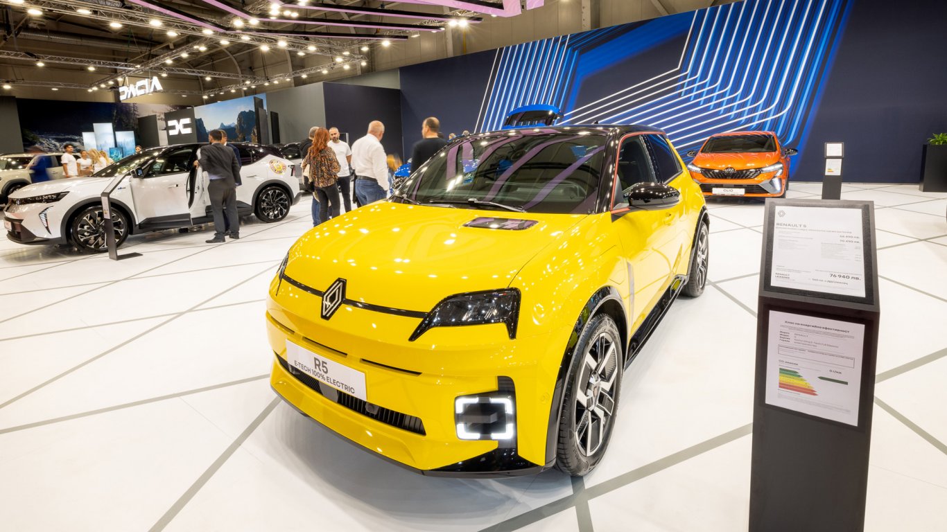 Новото Renault 5 E-Tech electric идва у нас на цена от 55 555 лева