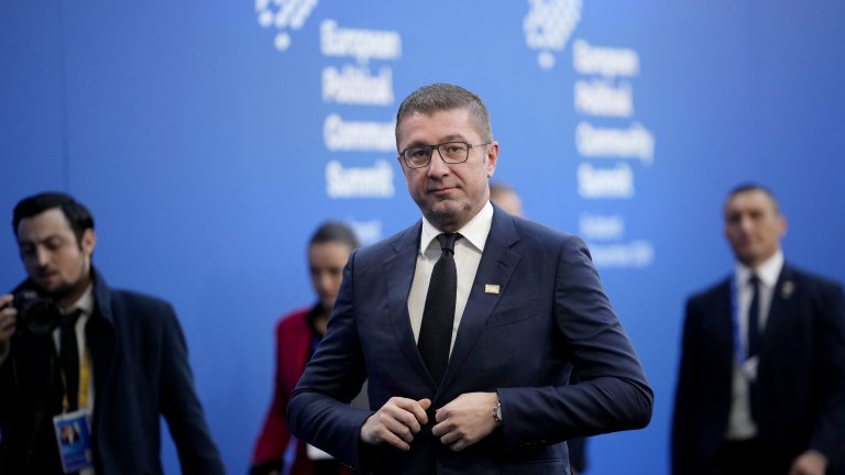 Мицкоски не отстъпва за българите в конституцията на РСМ