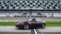 Mazda MX-5 Miata се сдоби с юбилейна версия