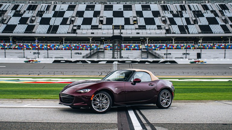 Mazda MX-5 Miata се сдоби с юбилейна версия