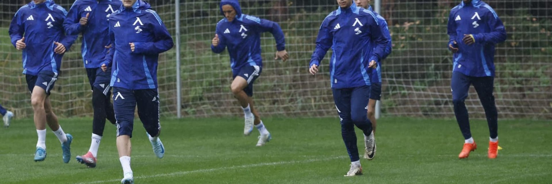 "Левски" най-сетне би в контролите, макар и опонент от Втора лига