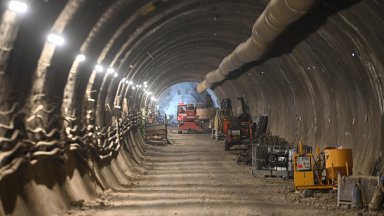 "Къртицата" започва да копае тунелите на метрото към "Слатина"