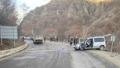 Катастрофа затвори пътя между Банско и Гоце Делчев 