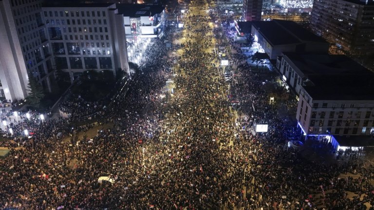  Мадона излезе с призив в подкрепа на студентските протести в Сърбия (видео)