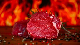 Вкусът на традицията: Пушен червен пипер
