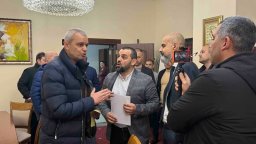 "Възраждане" обвини Община Варна, че ползва институции като бухалка, според администрацията партийци са нахлули без право 