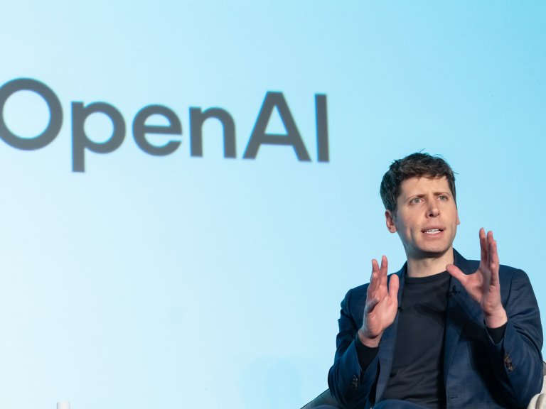 OpenAI е все по-близо до пускането на първото си устройство