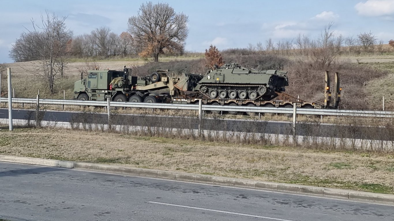 Движение на военни колони по републиканската пътна мрежа на 28 април