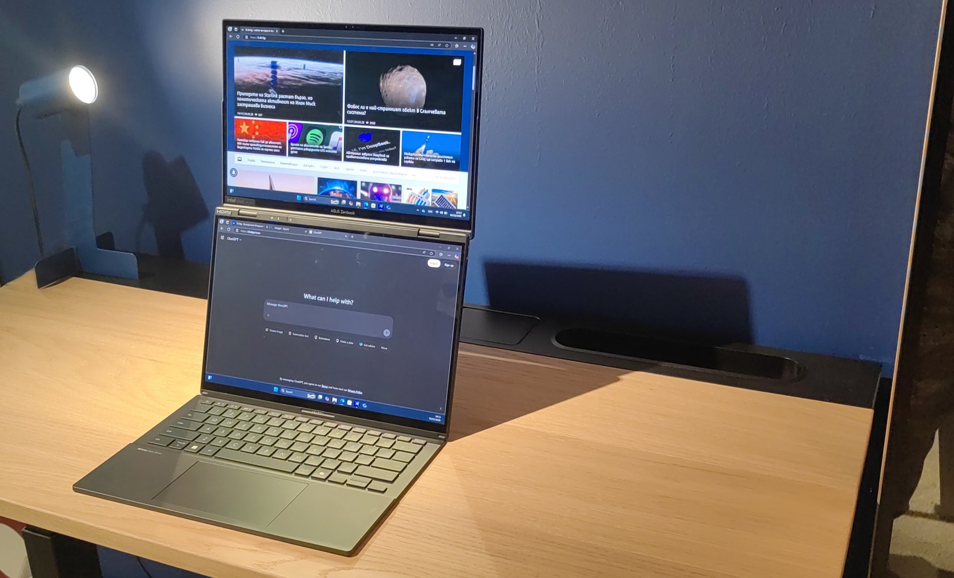 ASUS Zenbook Duo (2025)