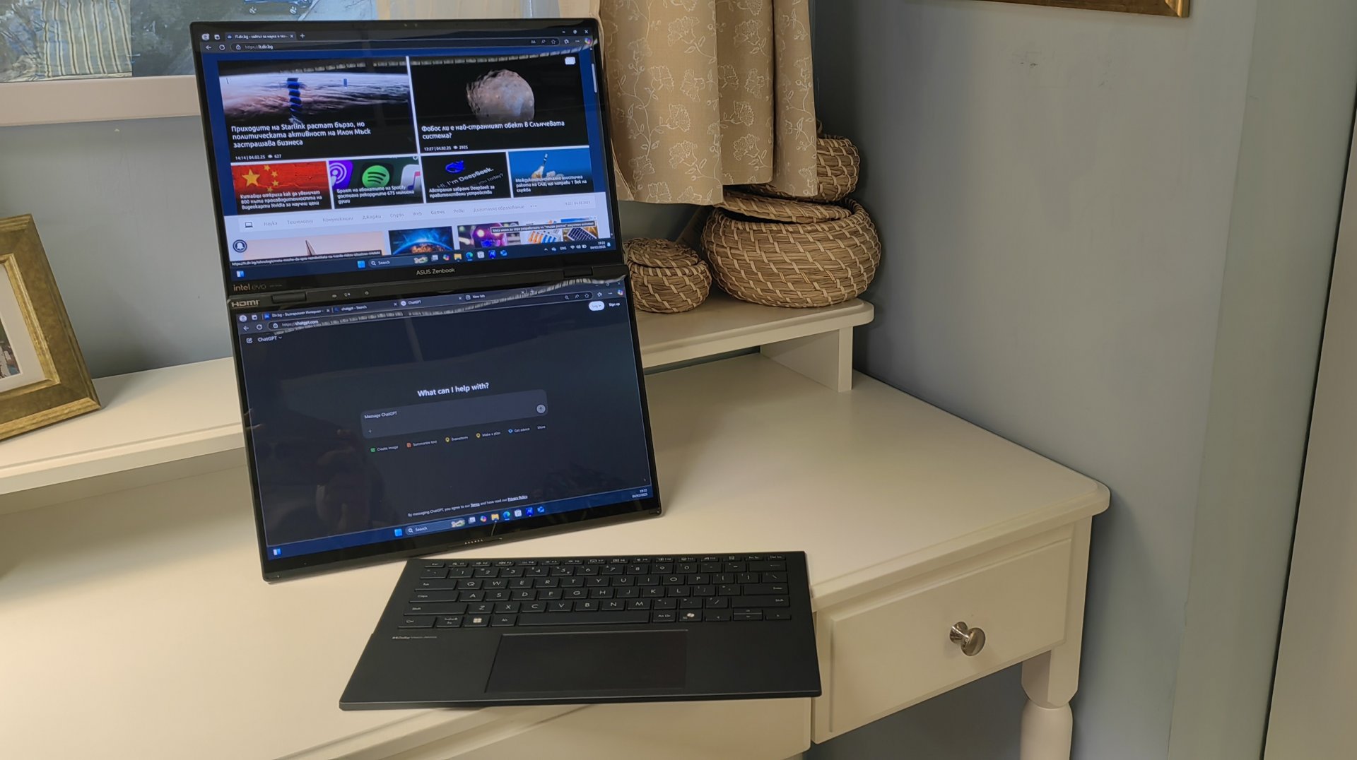 ASUS Zenbook Duo (2025)