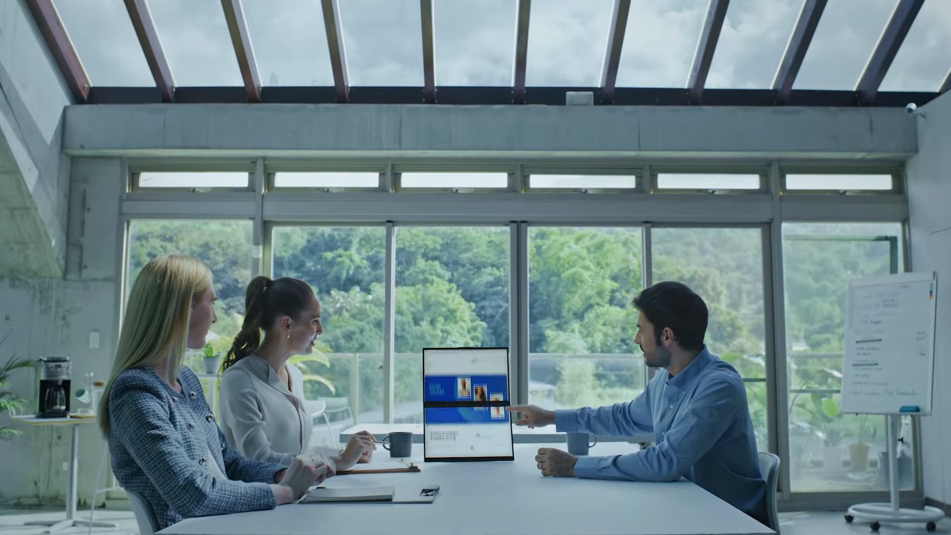 ASUS Zenbook Duo (2025)