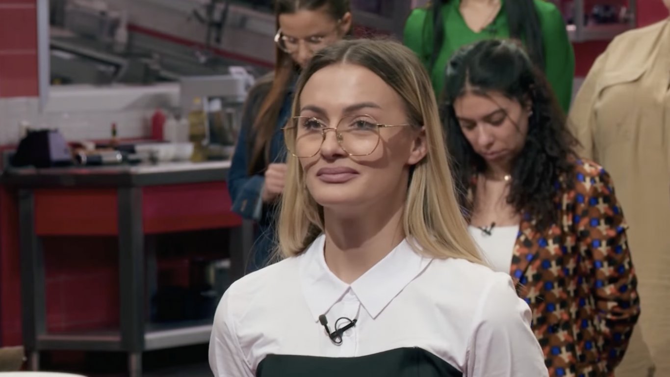Участничка в Hell's Kitchen: Наполеон е известен с бутер тестото (видео)