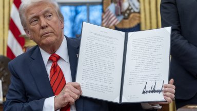 Президентът на САЩ Доналд Тръмп е наредил на правителството си