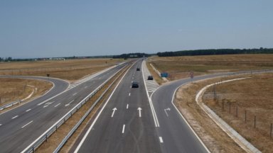 Днес и утре 9 и 10 април поетапно ще