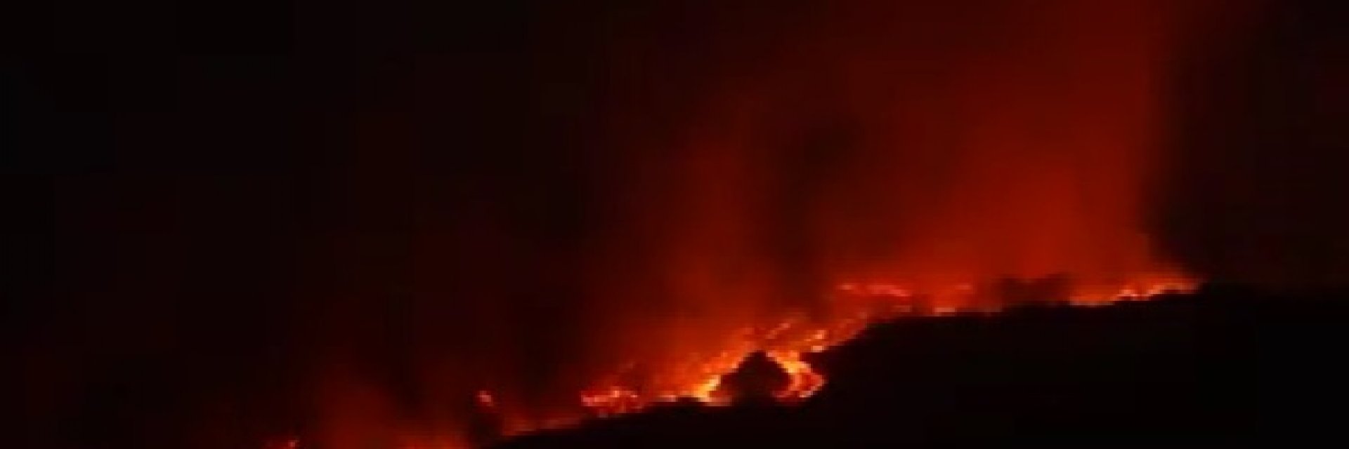 Вулканът Етна изригна отново