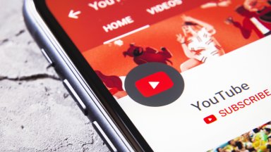 YouTube надмина 1 милиард месечни зрители на подкасти