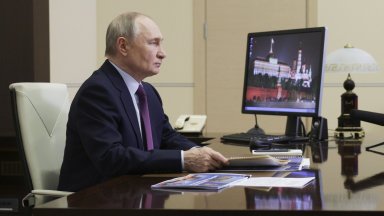 Путин събира екип от тежка категория за преговорите със САЩ