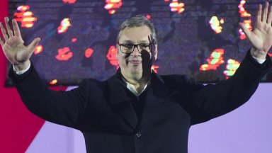 В извънредно обръщение към обществеността сръбският президент Александър Вучич обяви