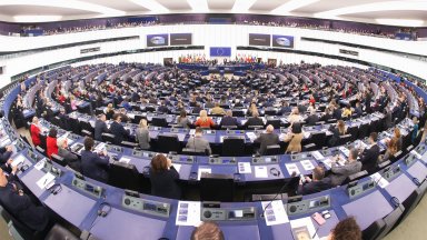 Започва гласуването в Европейския парламент за влизането на България в