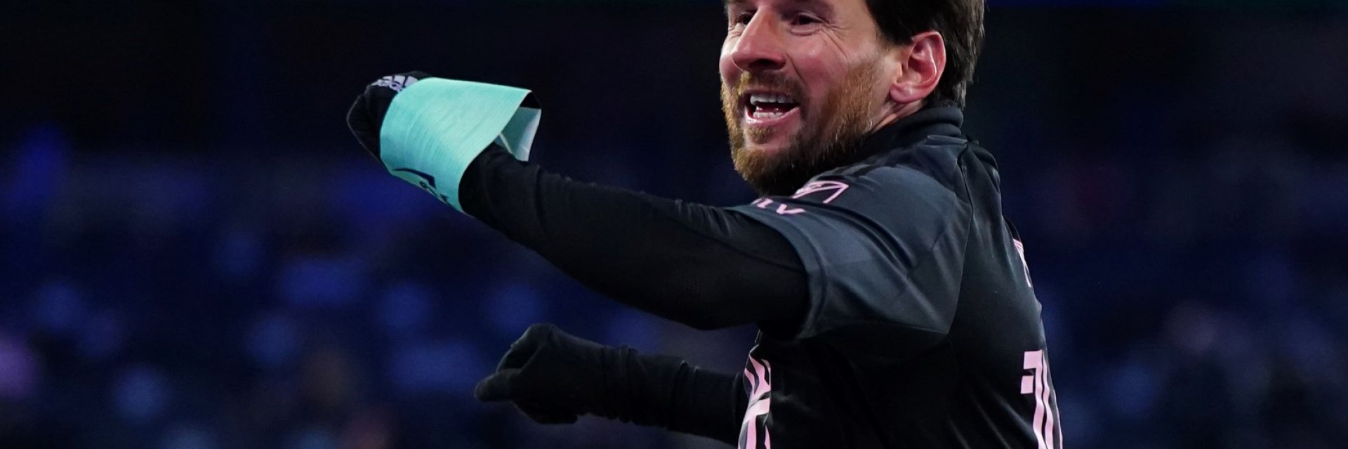 Премръзналият Меси вкара победно при -16 градуса в мач, "опасен за здравето"