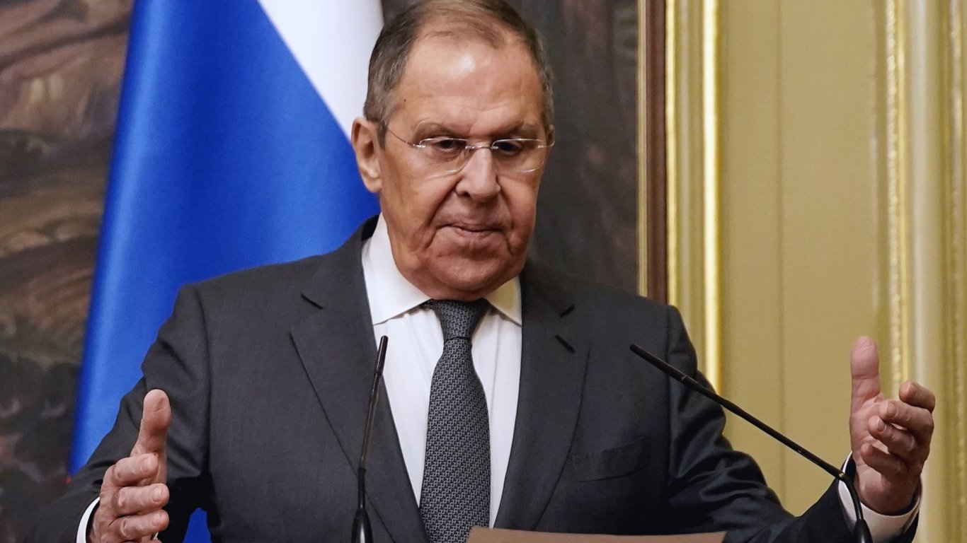 Лавров: В Германия все повече започва да излиза наяве идеологията на нацизма