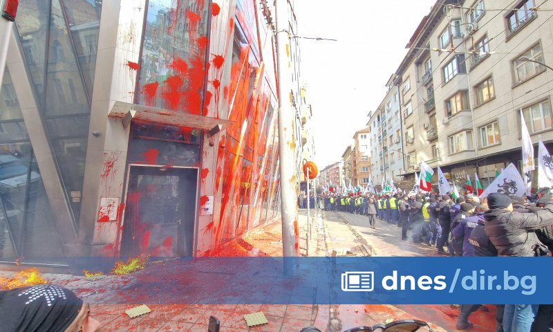 Престоят в ареста за малко повече от месец на четиримата