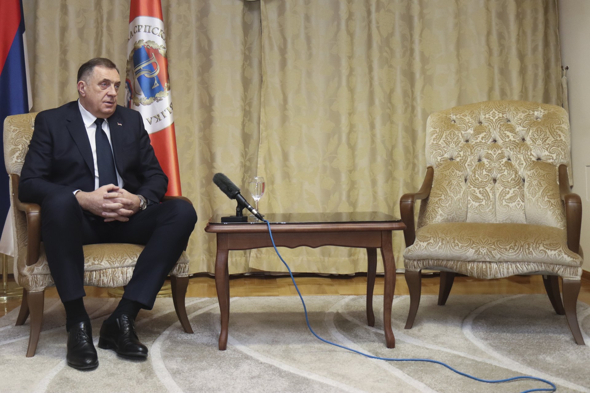 Босненският сръбски лидер Милорад Додик дава интервю на Асошиейтед прес в Сараево на 4 февруари 2025 г. 