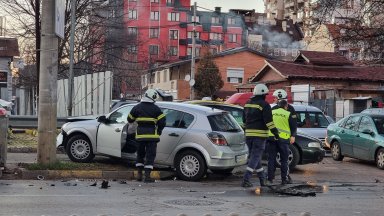 Повдигнаха 3 обвинения на водача, предизвикал катастрофа след гонка с полицаи в София