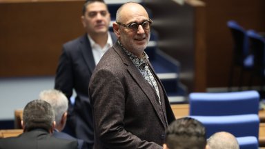 Лидерът на "Гергьовден": Любен Дилов-син е с инфаркт, не с инсулт, лекуват го в Рим