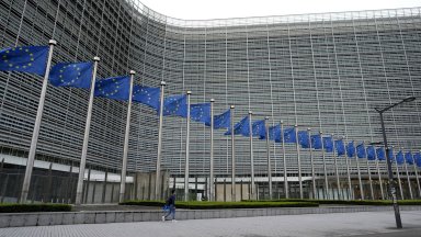 Европейската комисия представи днес данни за хода на осем срещу