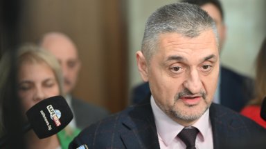 Всички проблеми в телекомите са технически и нямат връзка с