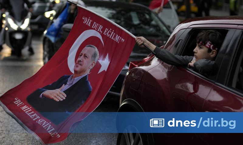 След 40 години въоръжена борба срещу турската държава Кюрдската работническа