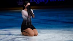 Танцувах за братчето ми. Сълзи на леда за изгубените деца на фигурното пързаляне (Снимки)