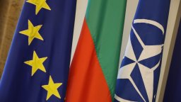 НАТО и ЕС с поздрав към България за националния празник