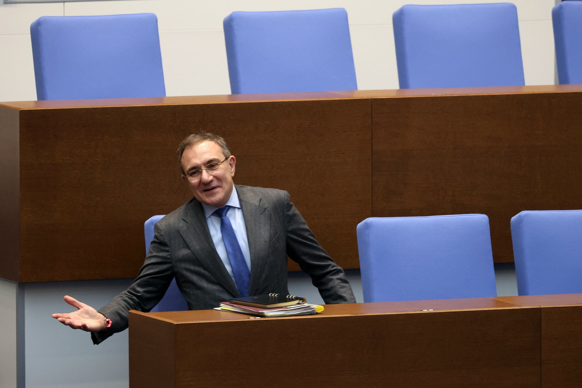 Борислав Гуцанов присъства на дебатите