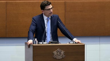 Колкото по рано си отиде това правителство толкова по добре това е