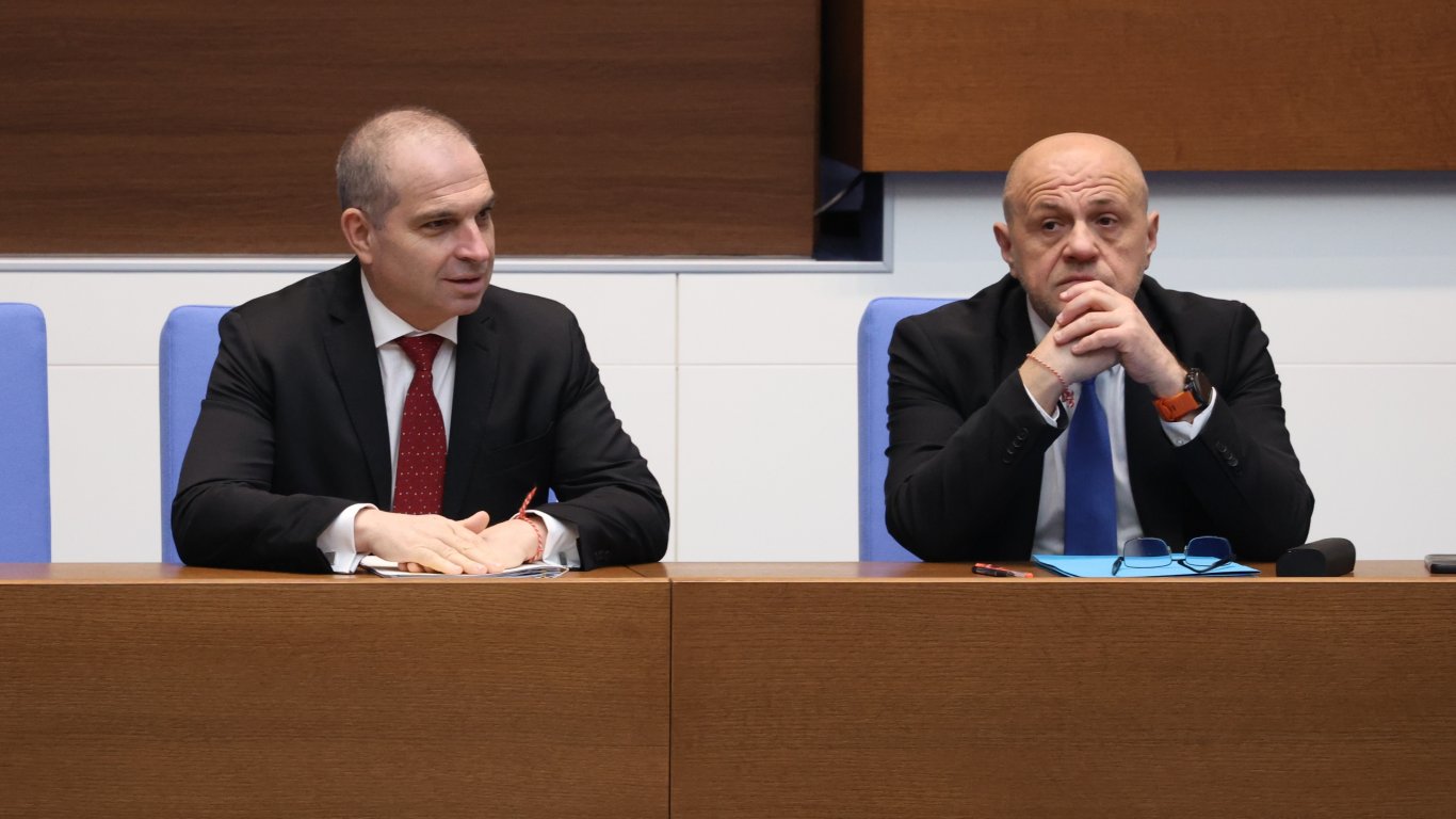 Двама вицепремиери за ЮНЕСКО: Решението е болезнено, но преди нас не са си свършили работата