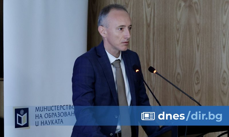 С 27,3 процента се увеличава стипендията на докторантите в държавните