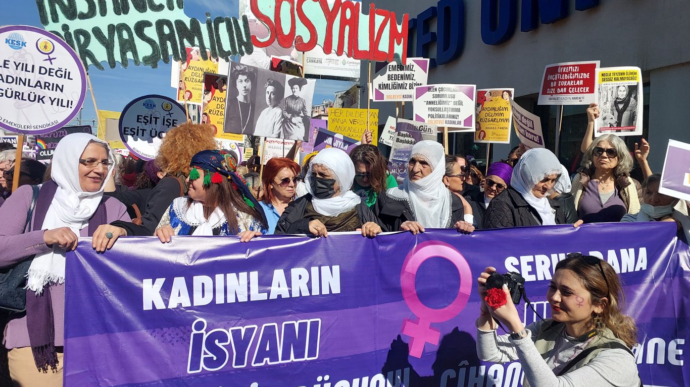 Протестно шествие за 8 март в Анкара
