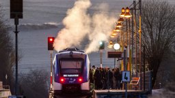 Deutsche Bahn не спори, а плаща: 197 млн. евро обезщетение за закъснели влакове през 2024 г.