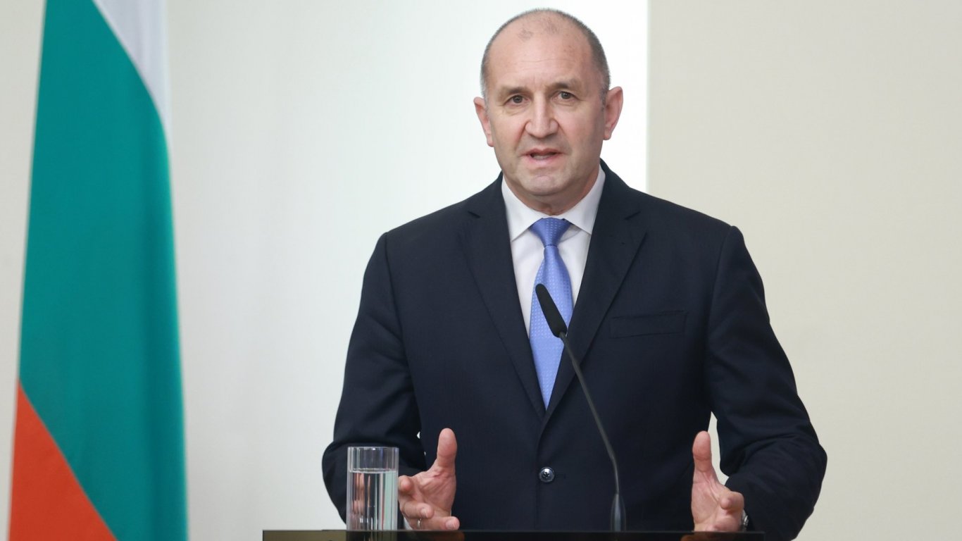 Радев: Европа не може да налага мир със сила, но може да работи със САЩ за прекратяване на огъня