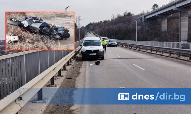 Мотоциклетист е в болница след катастрофа с лек автомобил на
