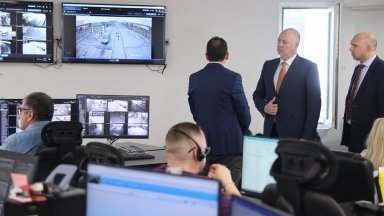 Министър председателят Росен Желязков се запозна на място с хода на