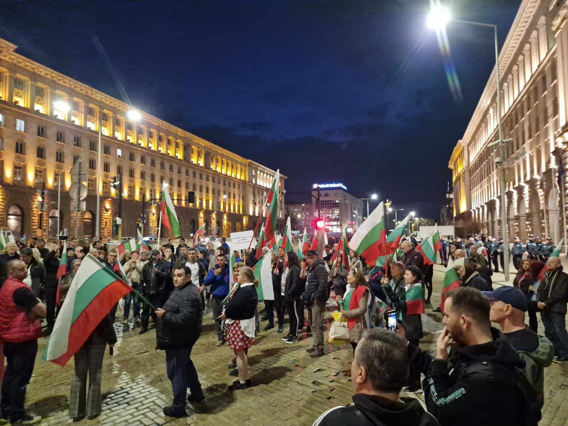 Протестът на "Величие"