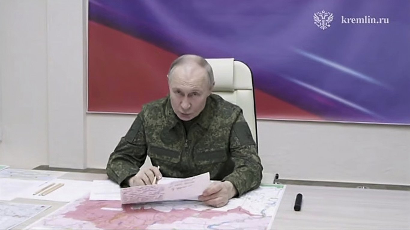 Владимир Путин предлага да спре инвазията в Украйна по настоящата фронтова линия