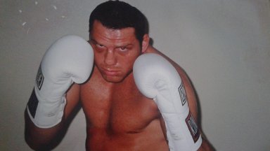 Състоянието на боксьора Константин Семерджиев Коко Тайсъна продължава да