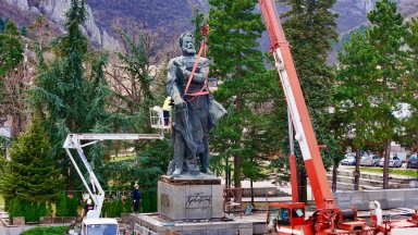 Паметникът на Христо Ботев който е един от символите на