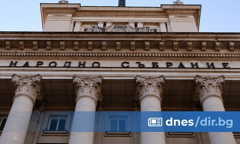 При избори днес ГЕРБ-СДС щеше да е първа политическа сила